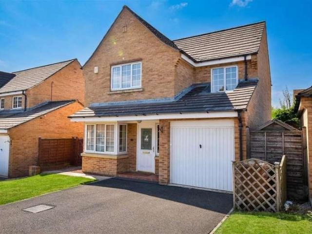 House for rent in Pinders Heath, West Yorkshire