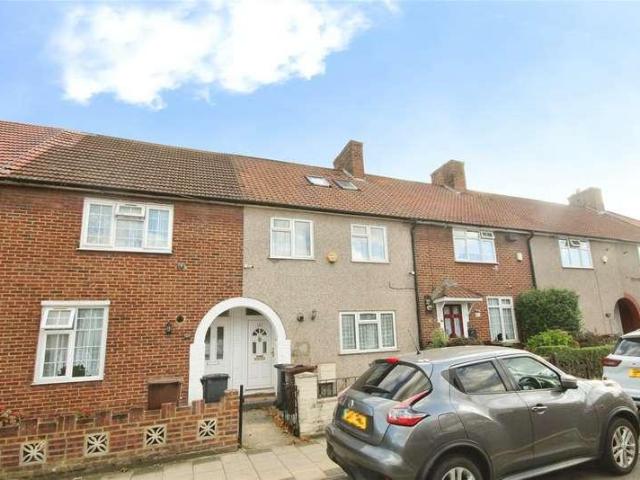 House for rent in London Borough of Barking and Dagenham, Greater London