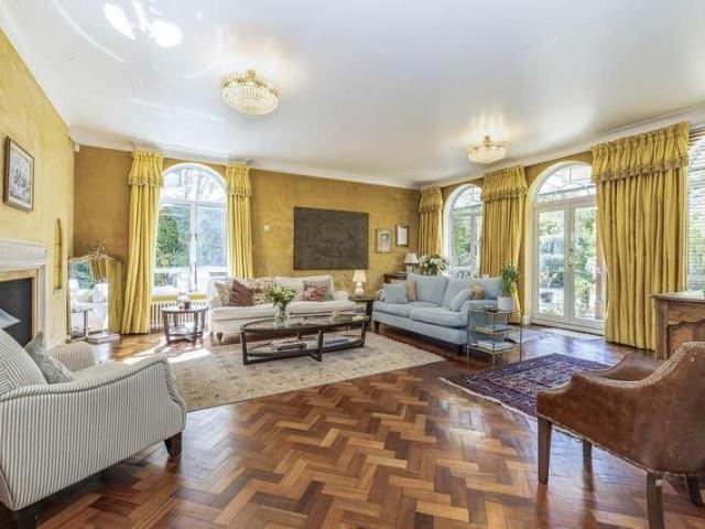 House for rent in Northwood, Greater London