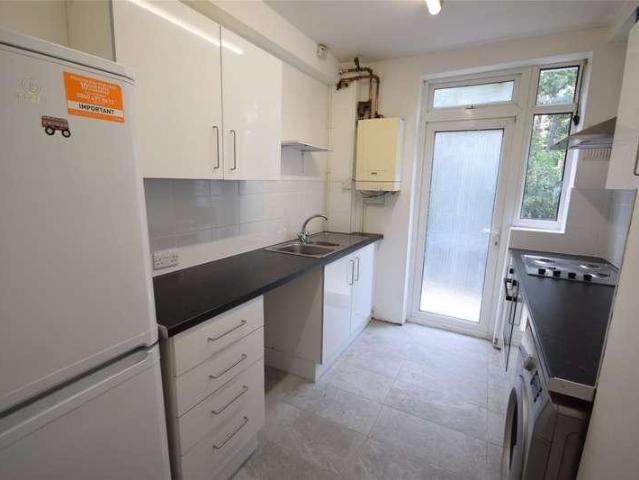 House for rent in Hackbridge, Greater London