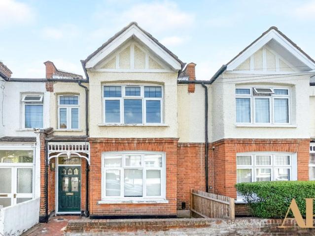 House for rent in Furzedown, Greater London