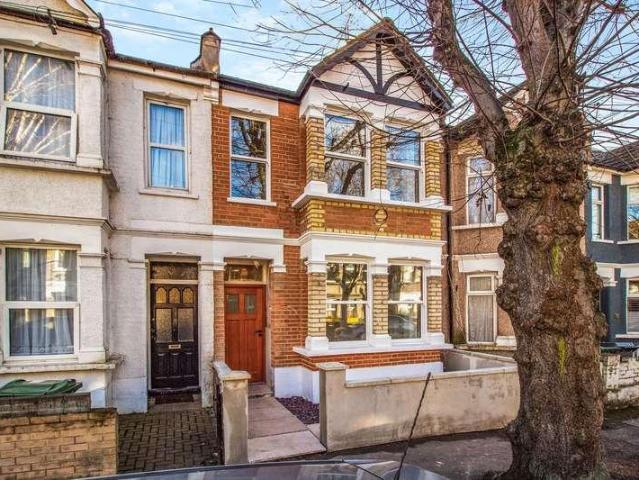 House for rent in Upper Walthamstow, Greater London
