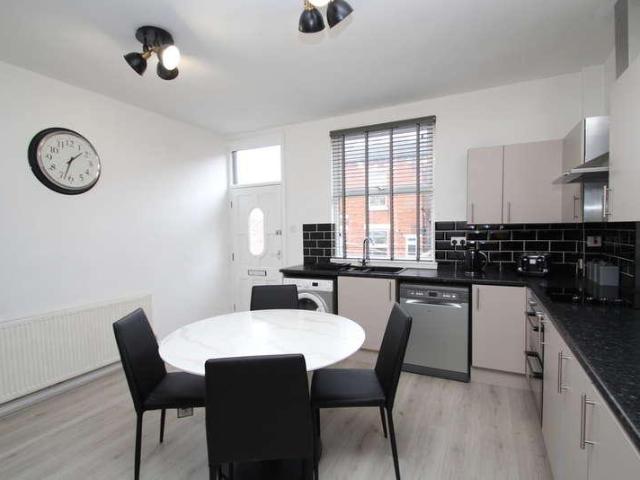 House for rent in Armley, West Yorkshire
