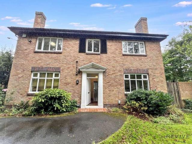House for rent in Calderstones