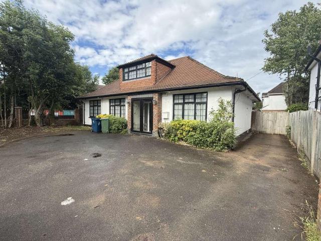 House for rent in Little Stanmore, Greater London