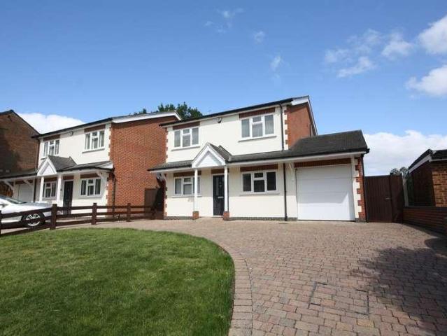 House for rent in Iver, Richings Park