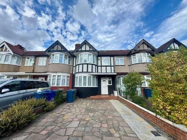 House for rent in Lane, Greater London