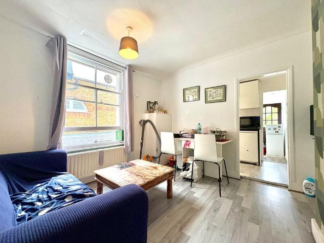 Apartment for rent in Fulham, Greater London