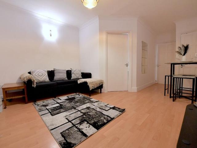 Apartment for rent in London Borough of Lewisham, Brockley