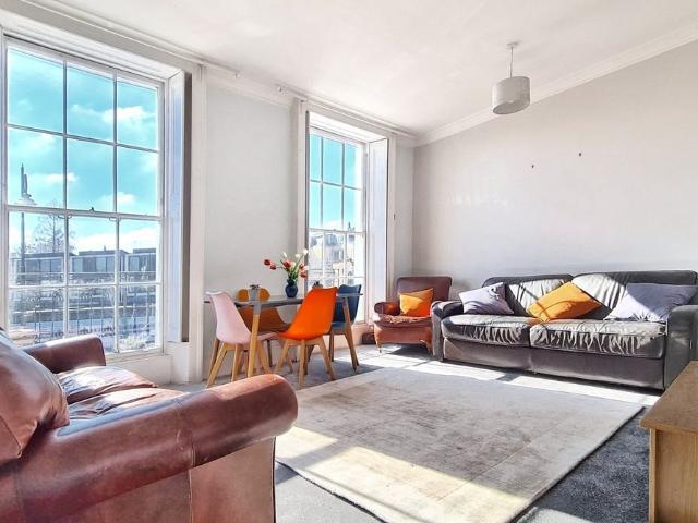 House for rent in Chalk Farm, Greater London