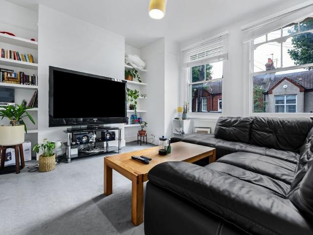 House for rent in Furzedown, Greater London