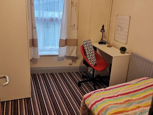 Apartment for rent in The Polygon, City Of Southampton