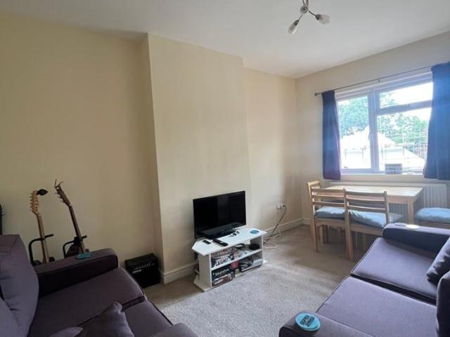 House for rent in London Borough of Ealing, Greater London