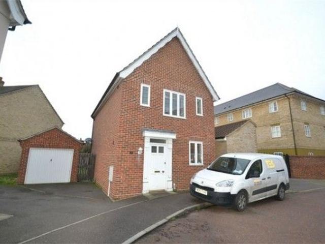 Room for rent in Hythe, Fordham Heath