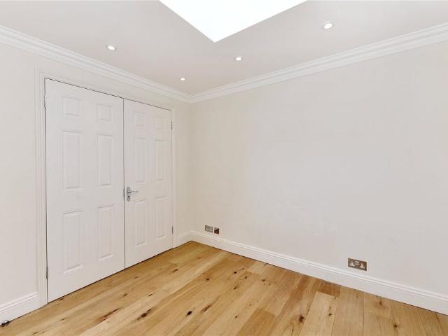 Apartment for rent in Bayswater, Isle Of Man