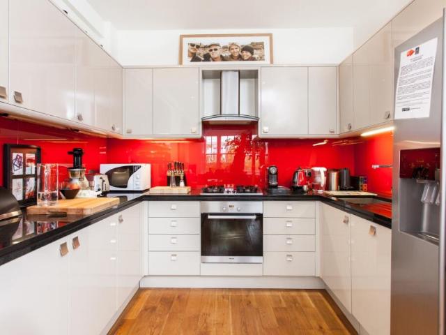 Townhouse for rent in Kensington, Notting Hill