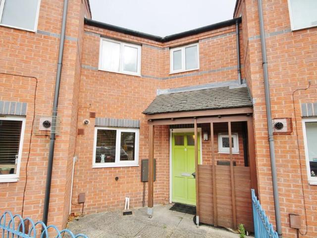 Terraced House for rent in Leicester, Bede Island