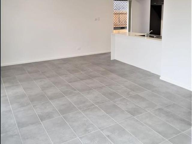 Townhouse for rent in Toombul, Queensland