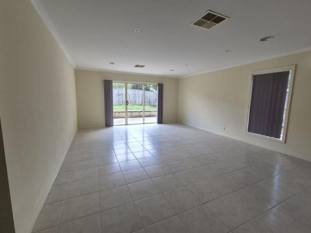 House for rent in Bridge Inn Rise Estate, Melbourne