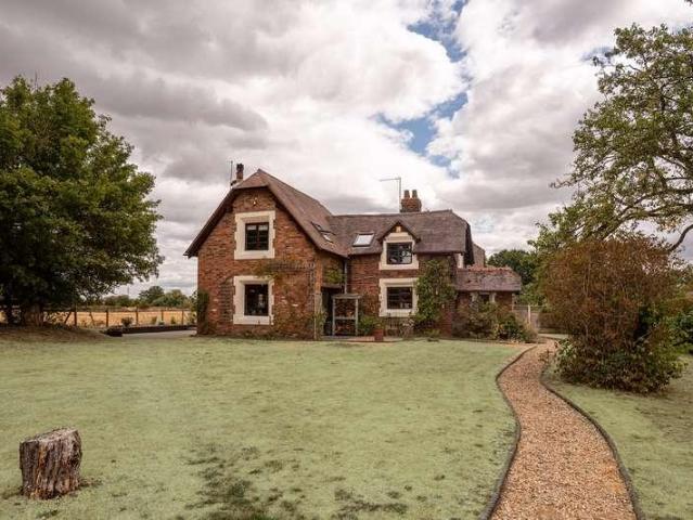 Property for sale in Crookhill, Worcestershire