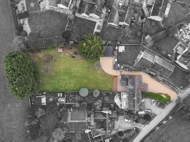 Property for sale in Delly End, Black Bourton