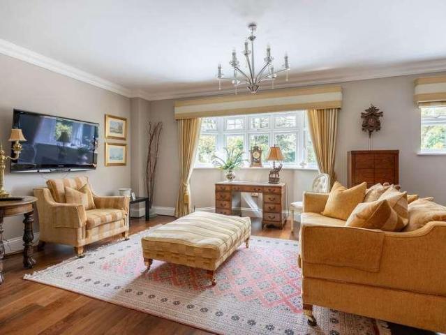 Property for sale in Bromsgrove, Worcestershire