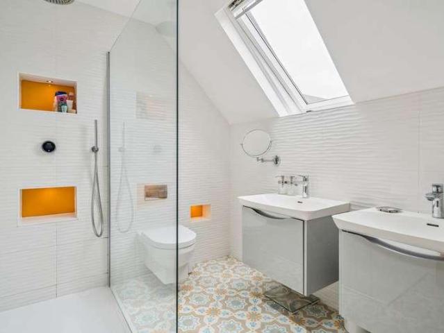 Property for sale in Cheddington