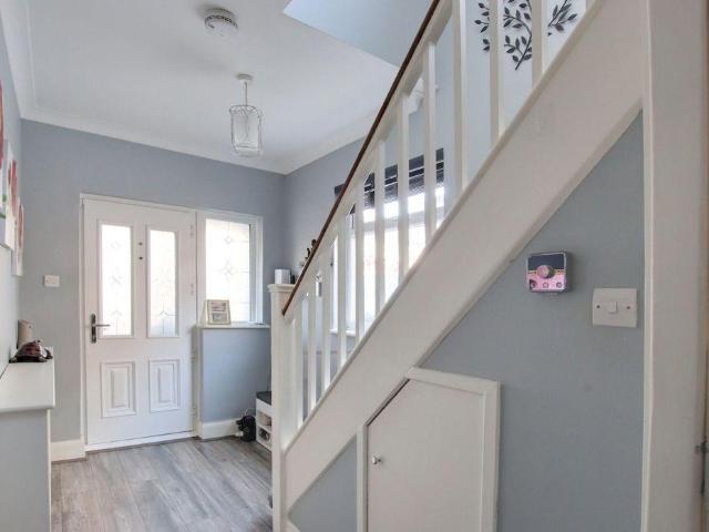 Property for sale in London Borough of Croydon, Shirley