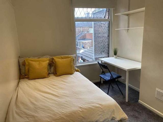 Property for sale in Stoke, Stoke-on-Trent