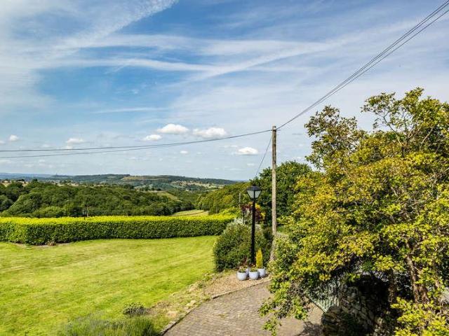 Property for sale in Holme Valley, Hepworth