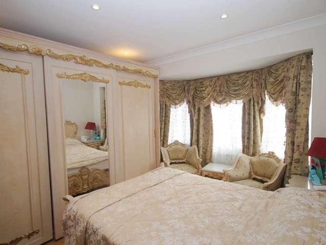 Property for sale in London Borough of Ealing, Greenford