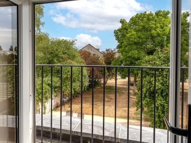 Property for sale in Highcroft, Berrick Salome