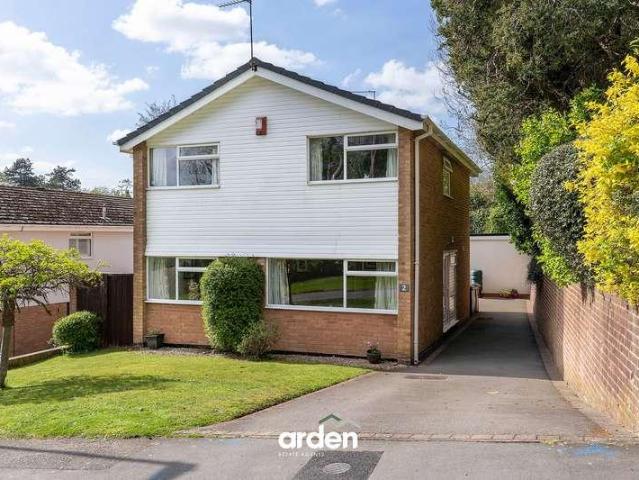 Property for sale in Bromsgrove, Worcestershire