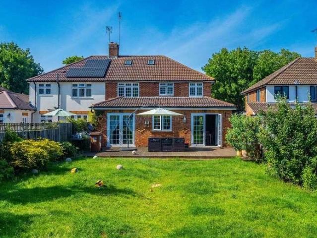 Property for sale in Hatfield, Fretherne