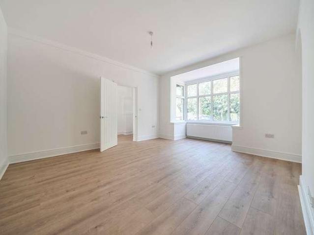 Property for sale in Grantham, Barholm