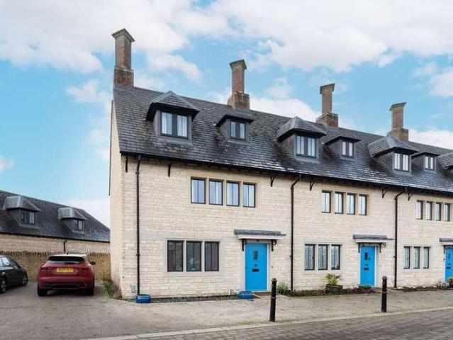 Property for sale in Bletchingdon, Cherwell