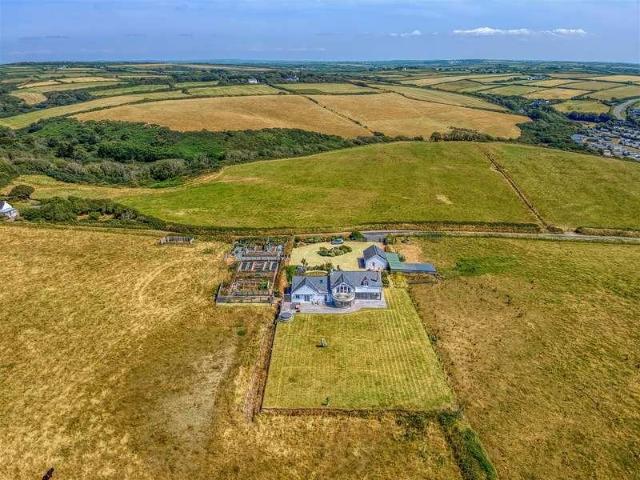 Property for sale in The Havens, Broad Haven