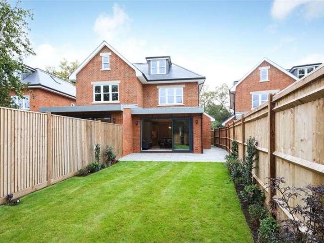 Property for sale in Elmbridge, Surrey