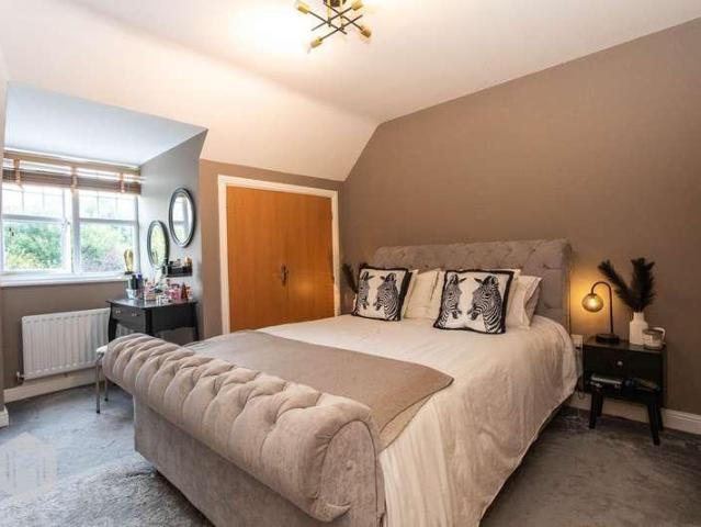 Property for sale in Pimhole, Bury