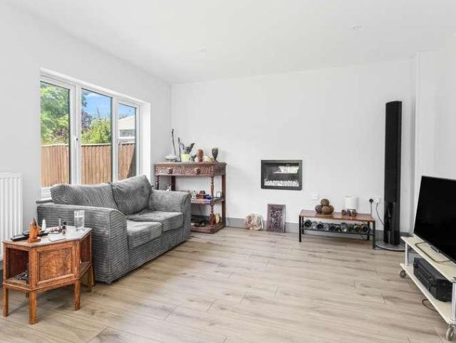 Property for sale in Hanborough, Black Bourton