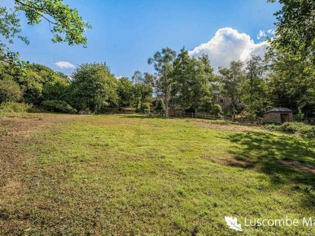 Property for sale in Lixton, Strode