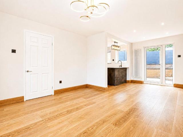 Property for sale in Northampton, Northamptonshire