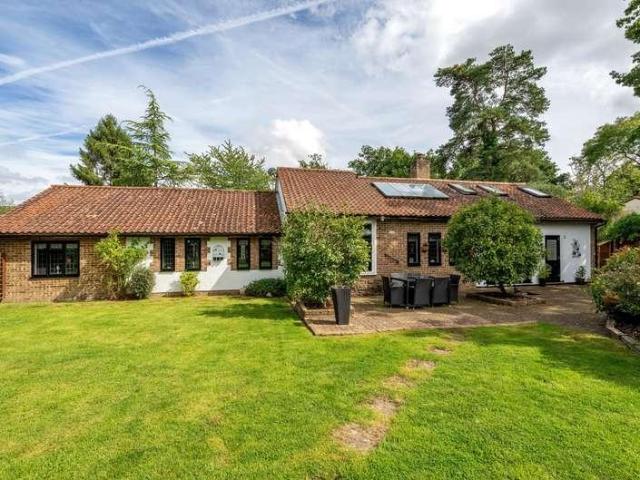 Property for sale in Wanborough, Westborough