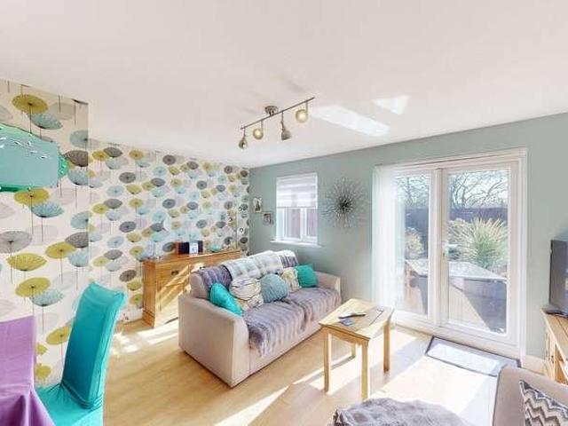 Property for sale in Daisy Hill, Lee Bank