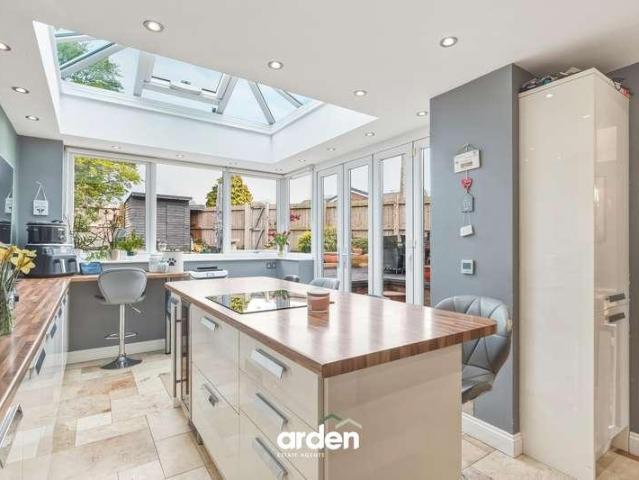 Property for sale in Hunt End, Redditch
