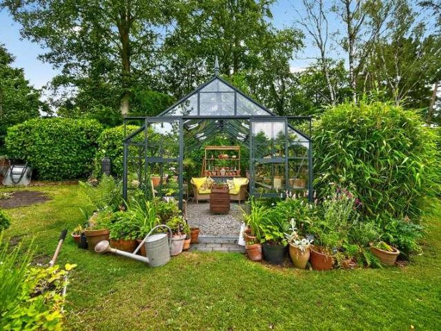 Property for sale in New Bilton, Warwickshire