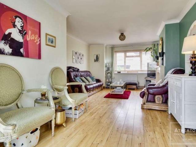 Property for sale in Alderney, Poole