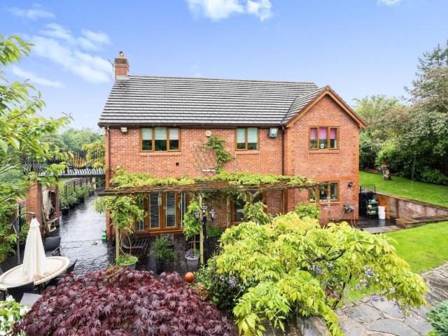 Property for sale in Clifton, Salford