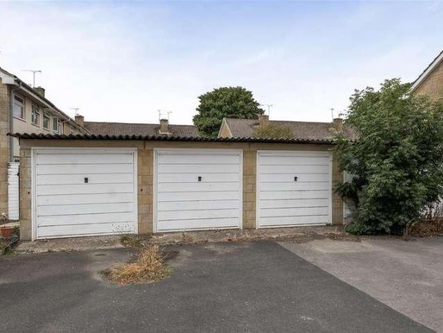Property for sale in Chesterton, Fossebridge