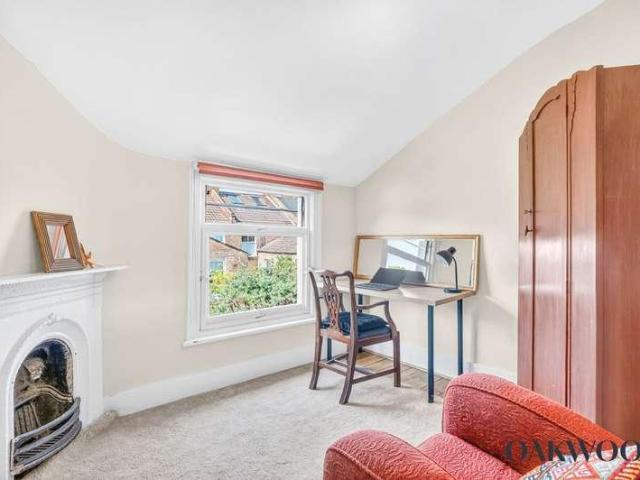 Property for sale in Shacklewell, Greater London